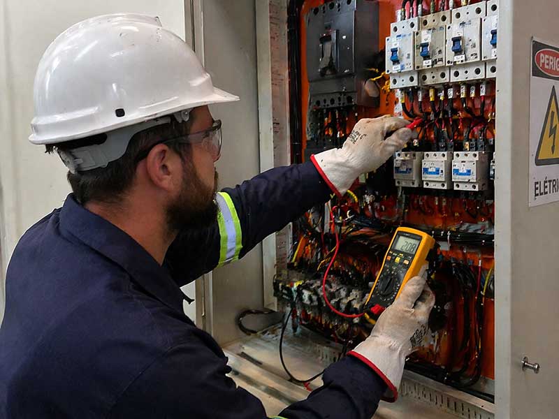 Treinamento em NR 10: o que todo profissional precisa saber para evitar acidente 1 Treinamento em NR 10